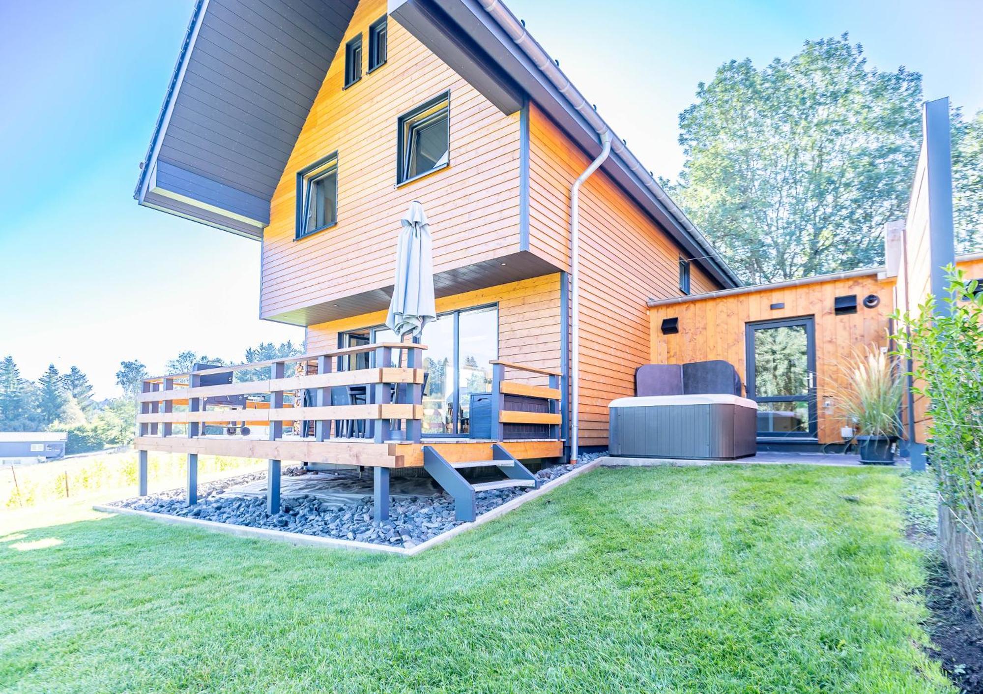 Urlaub Am Schwarzbach Mit Sauna Und Whilpool Bütgenbach Exterior foto
